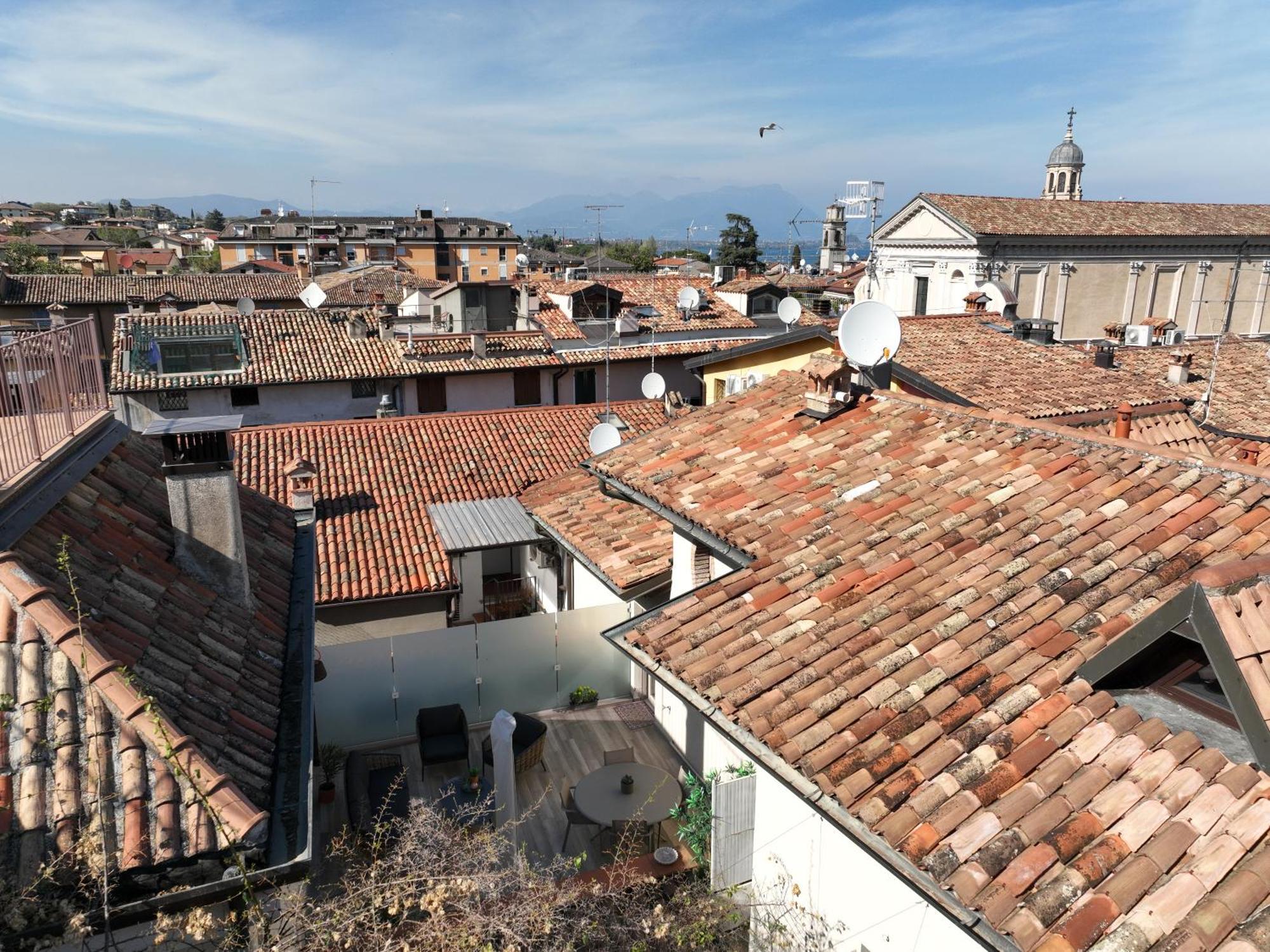Vicolo Dei Signori Apartman Desenzano del Garda Kültér fotó